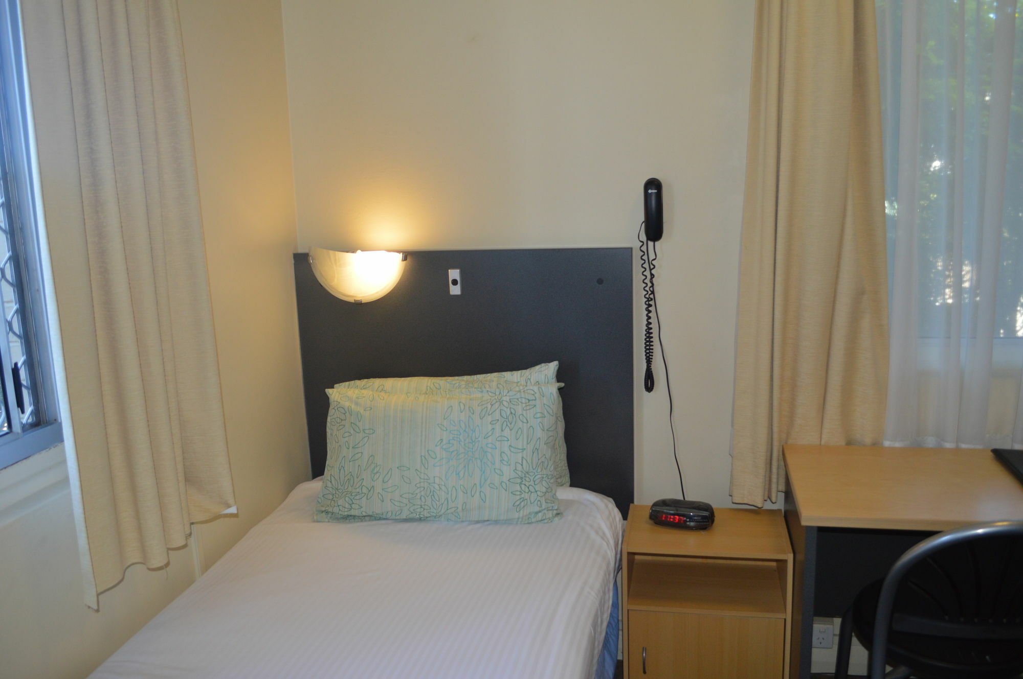 Taree Motor Inn Экстерьер фото